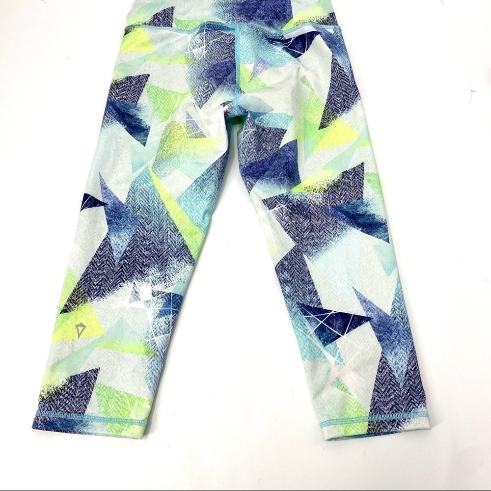 Ivivva Lululemon printed cropped leggings 14 girls - Picture 2 of 7